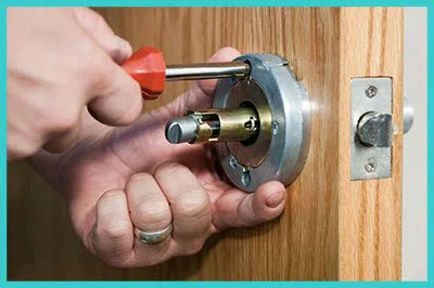 Advanced Locksmith Service Farmington, MI 248-360-7692 - 10-residential-lockouts