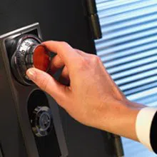 Advanced Locksmith Service Farmington, MI 248-360-7692 - sb-com-01